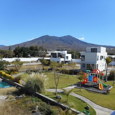 Hermosa Casa En Orilla Del Lago -Zona De Villedos- San Cristobal Zapotitlan エクステリア 写真