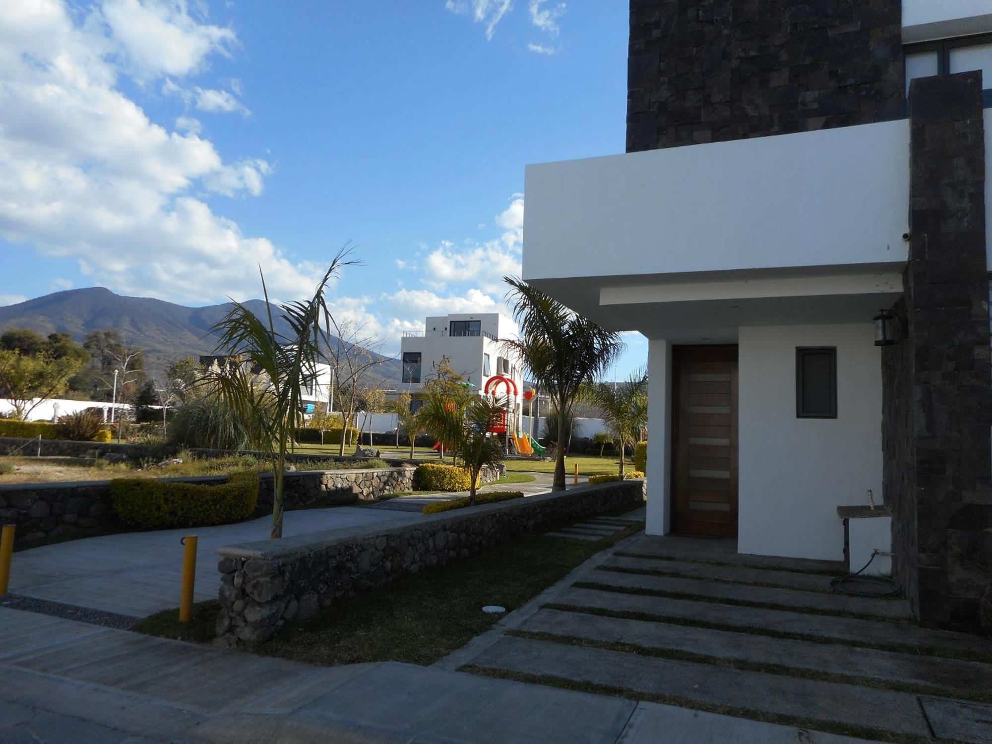 Hermosa Casa En Orilla Del Lago -Zona De Villedos- San Cristobal Zapotitlan エクステリア 写真