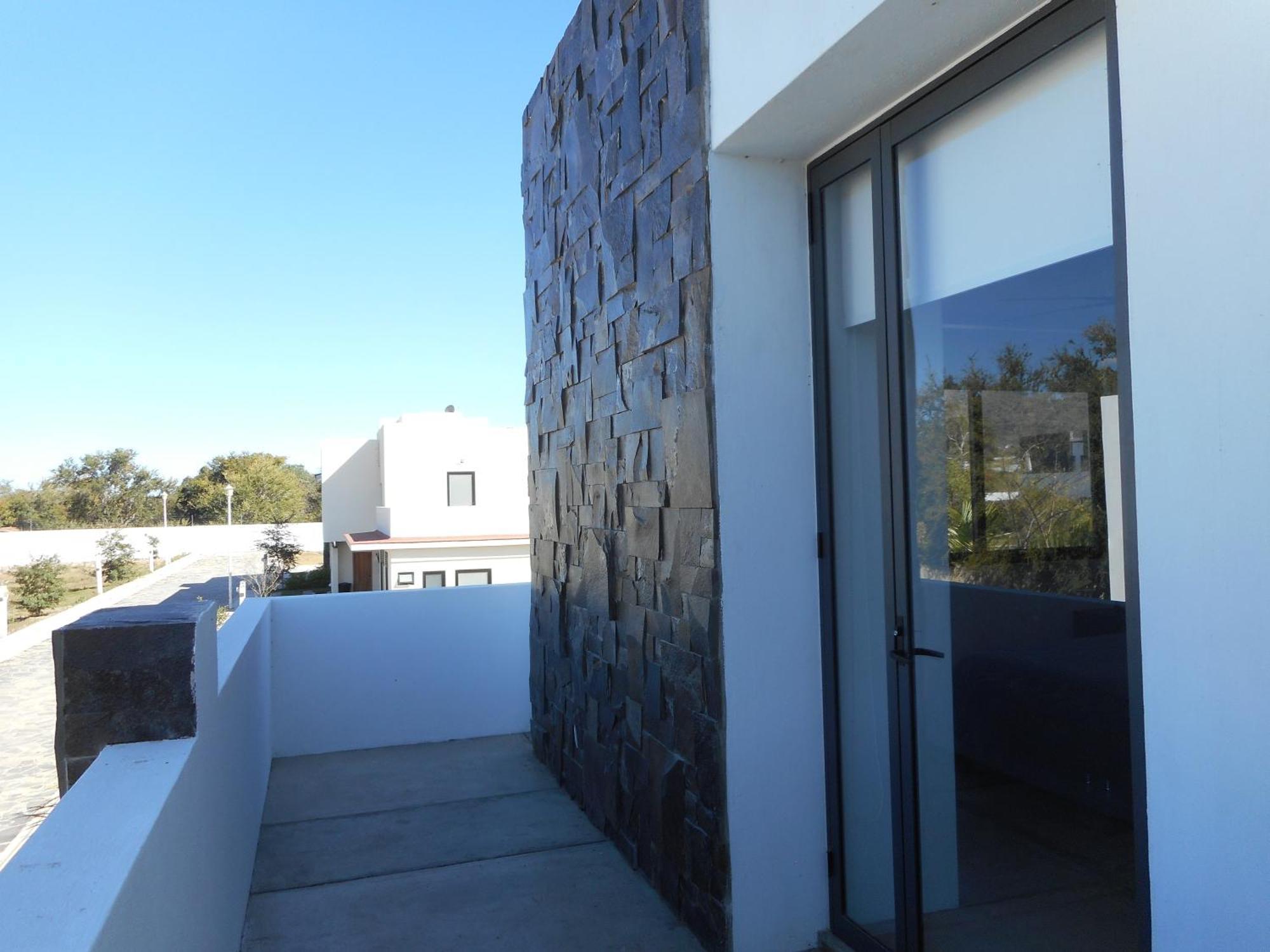 Hermosa Casa En Orilla Del Lago -Zona De Villedos- San Cristobal Zapotitlan エクステリア 写真